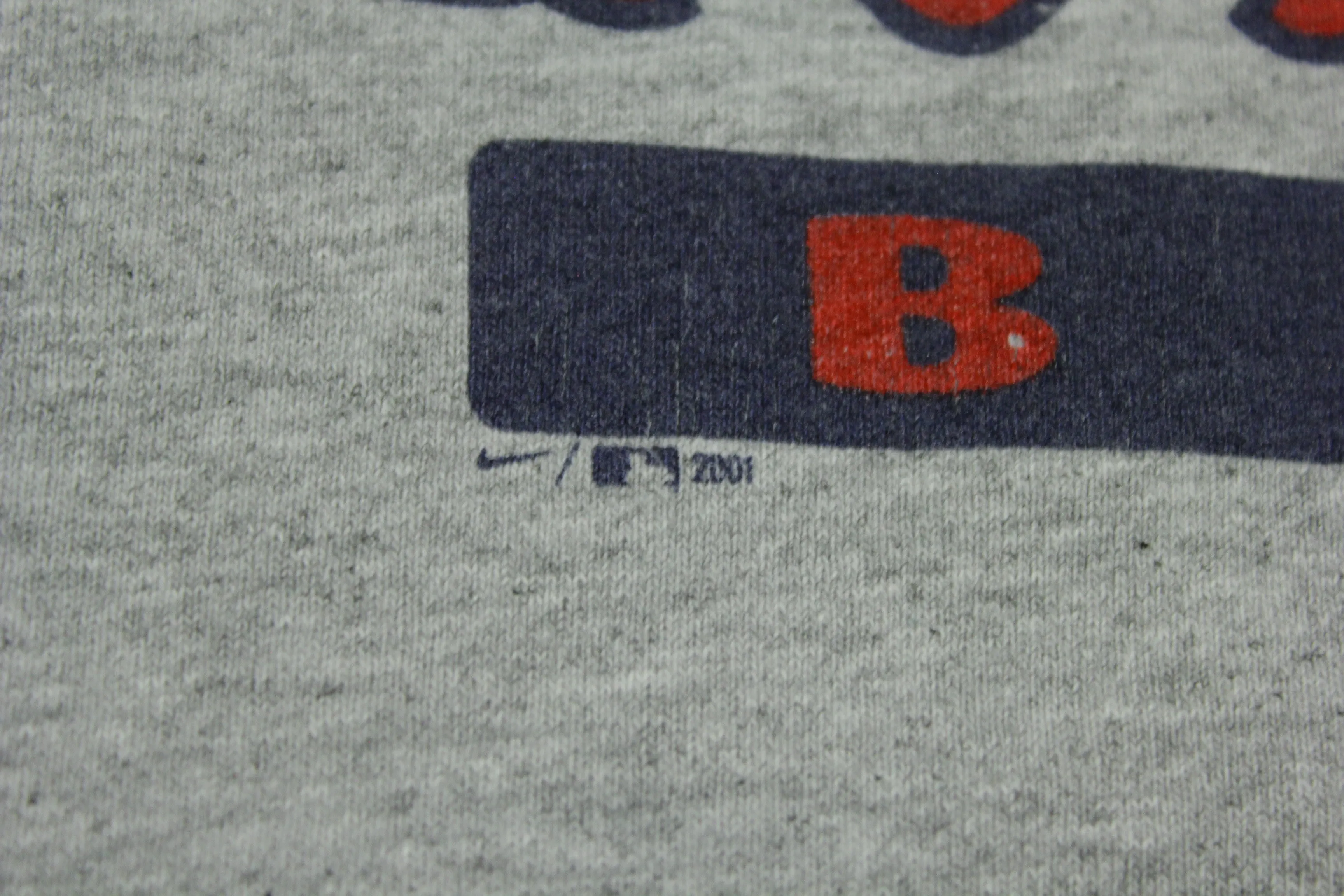 Boston Red Sox Vintage 2001 Nike Swoosh Logo Baseball T-Shirt