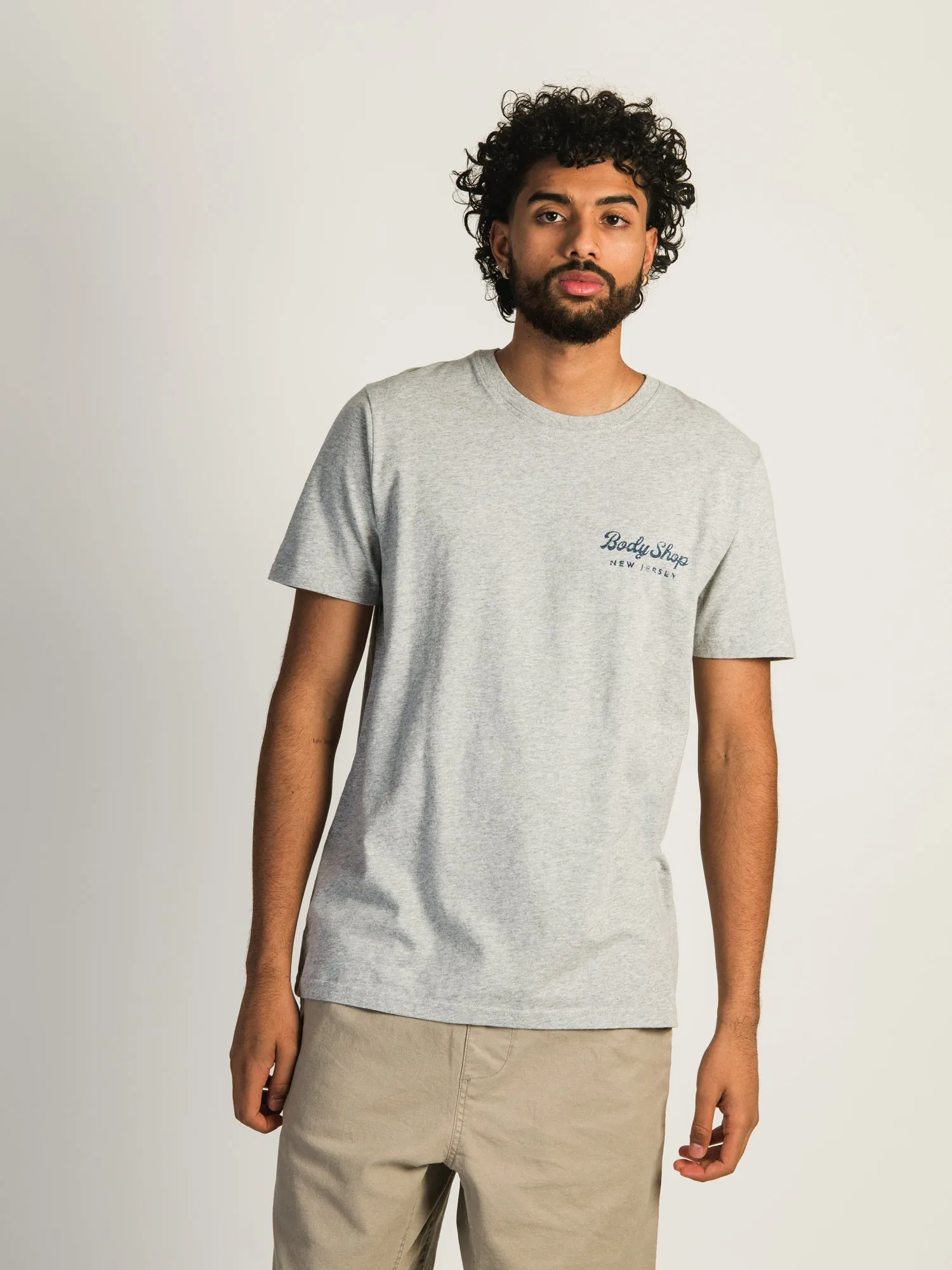 KOLBY ARAMIS SCREEN TEE - BODY SHOP