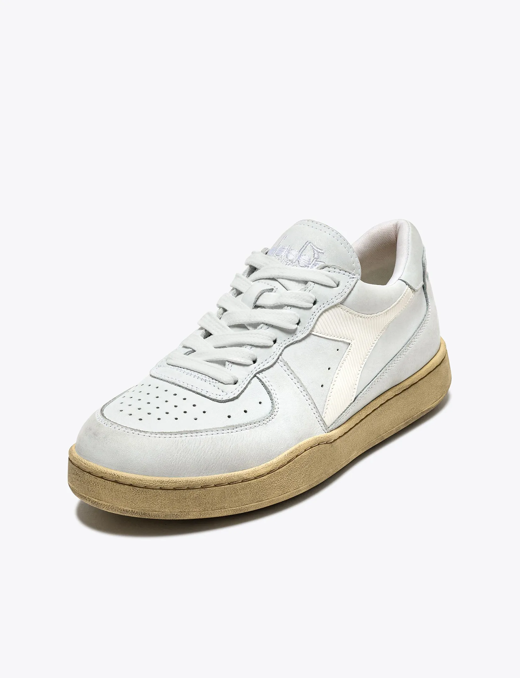 Mi Basket Low Used Sneaker, White/White