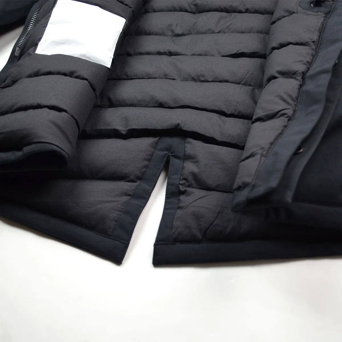 Norse Projects Rokkvi 2.0 Parka Jacket - Stylish Black Winter Coat for Men