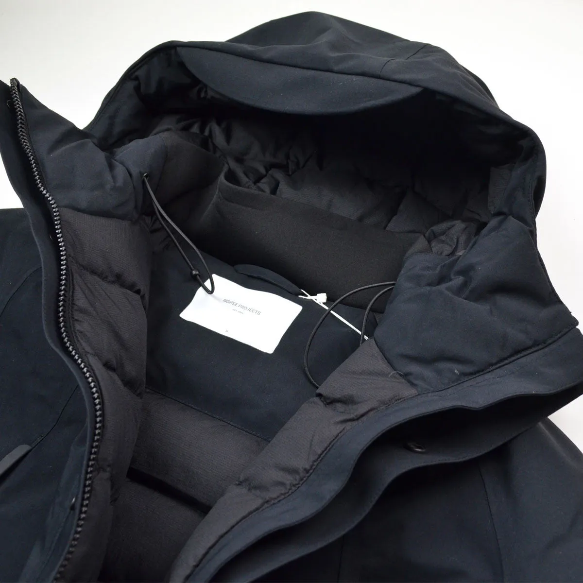 Norse Projects Rokkvi 2.0 Parka Jacket - Stylish Black Winter Coat for Men