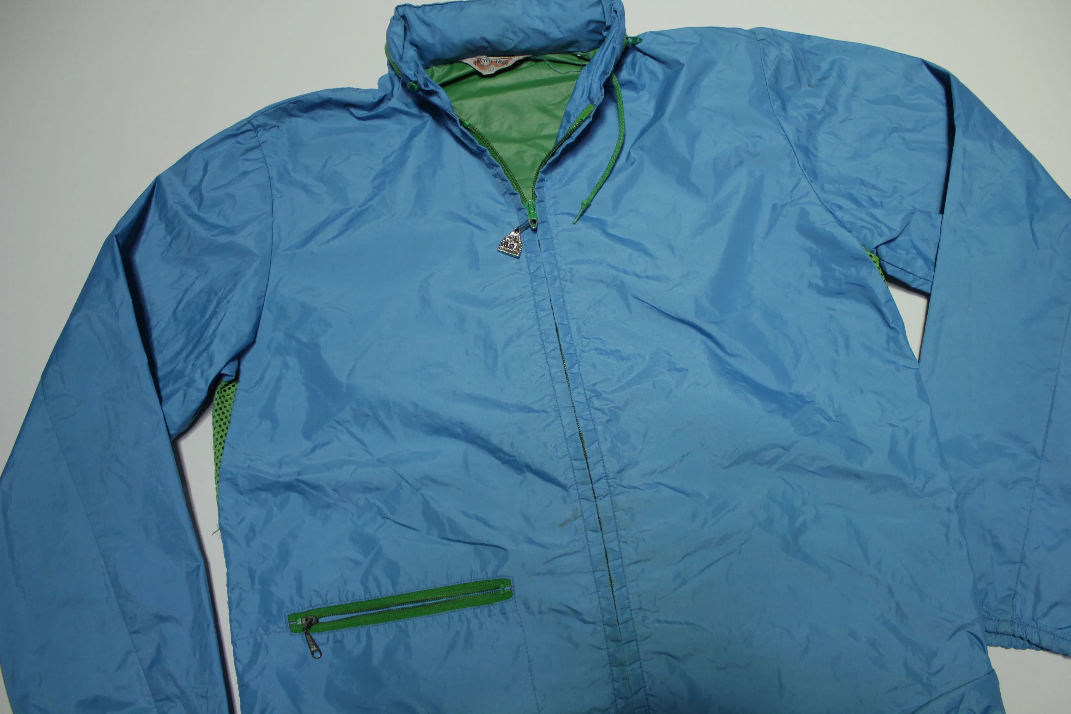 Pacific Trail Nylon Hooded Vented 70's Windbreaker Jacket