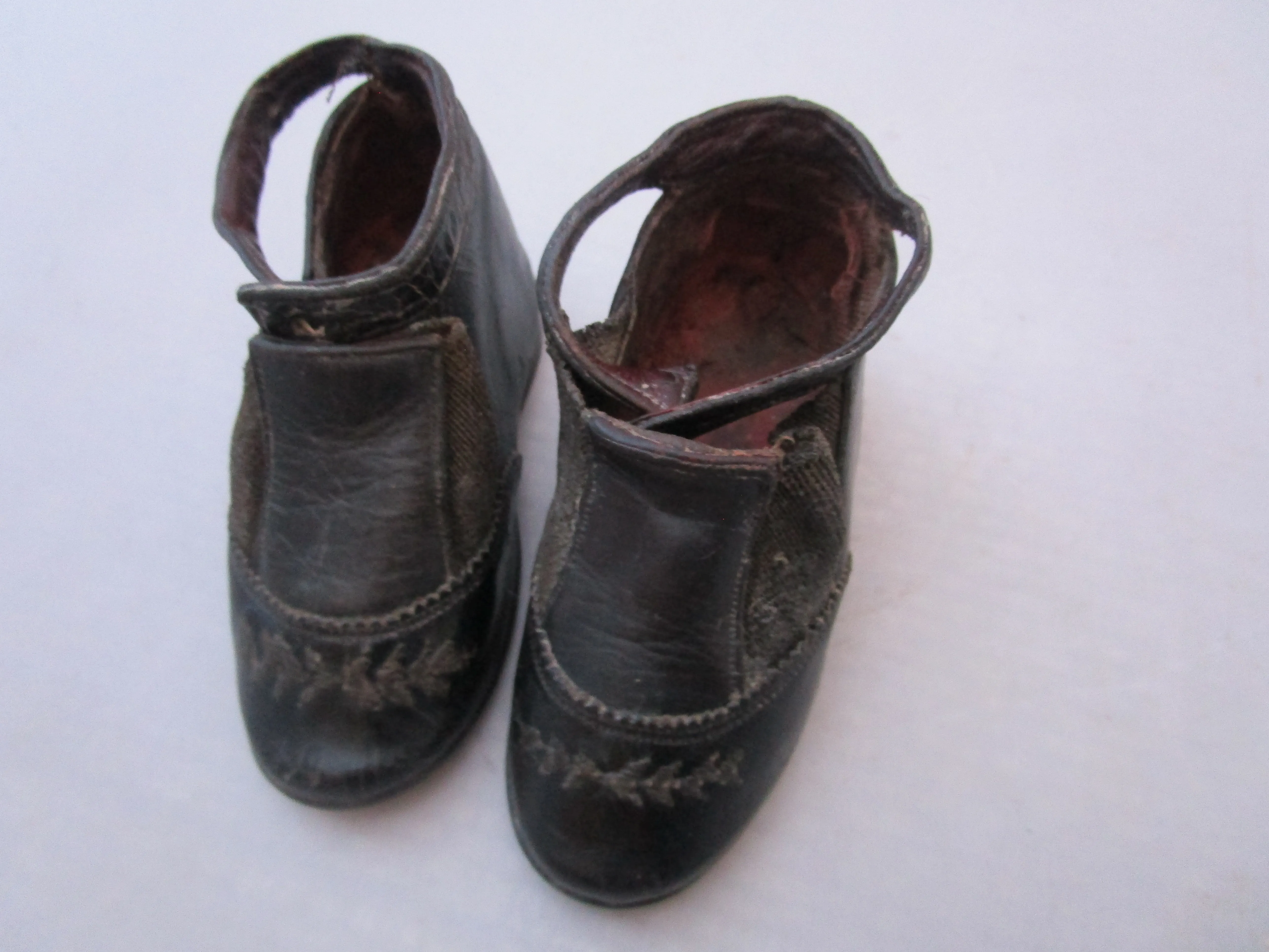 Pair Of Leather Childs Shoes Antique Victorian c1890