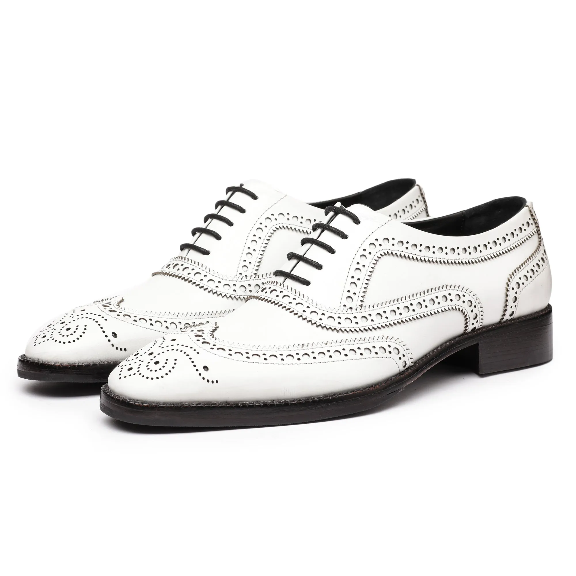 Wingtip Brogue Oxford- White